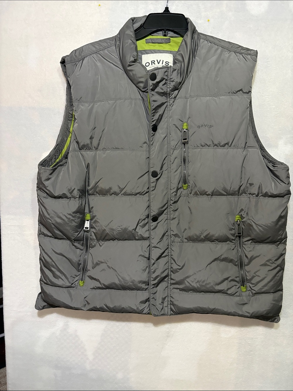 Orvis Men's Gray Duck Down Quilted Vest with Lime Accents XL  EUC